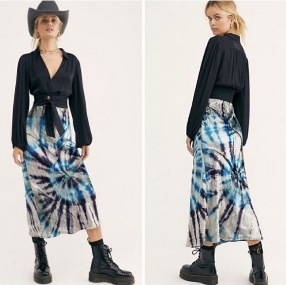 FREE People serious swagger tie dye velvet skirt - Picture 1 of 8